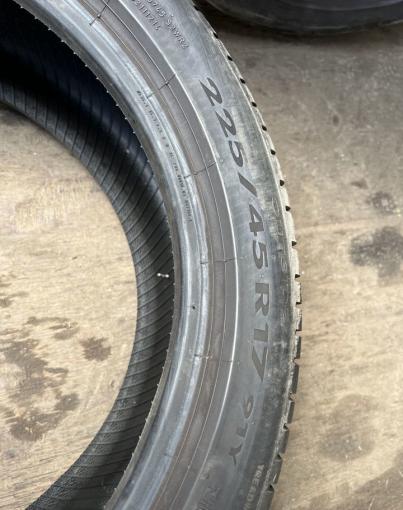 Pirelli Cinturato P7 (P7C2) 225/45 R17