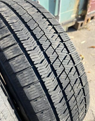 Bridgestone Blizzak VRX2 215/60 R16