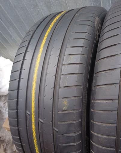 Michelin Pilot Sport 4 SUV 275/50 R21