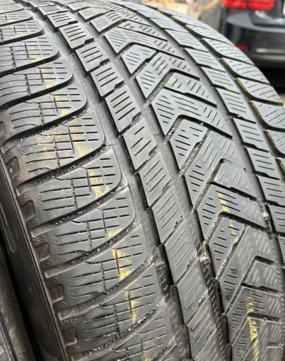 Pirelli Scorpion Winter 325/35 R22