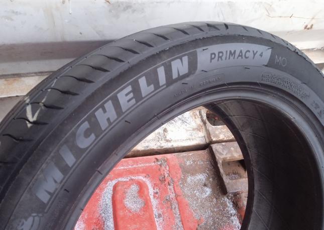 Michelin Primacy 4 245/45 R18