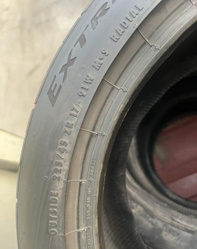 Continental ExtremeContact DWS 225/45 R17 и 245/40 R17