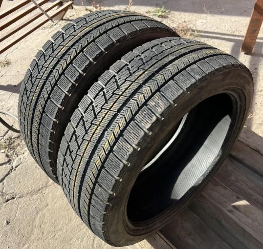 Bridgestone Blizzak VRX 245/40 R19