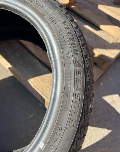 Goodyear Vector 4Seasons Gen-2 225/45 R17