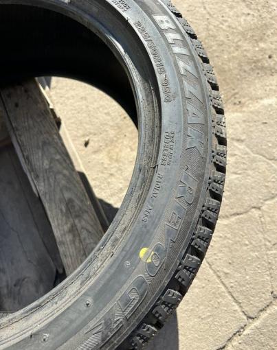 Bridgestone Blizzak Revo GZ 225/50 R18