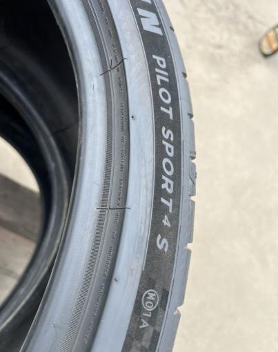 Michelin Pilot Sport 4 S 305/30 R21