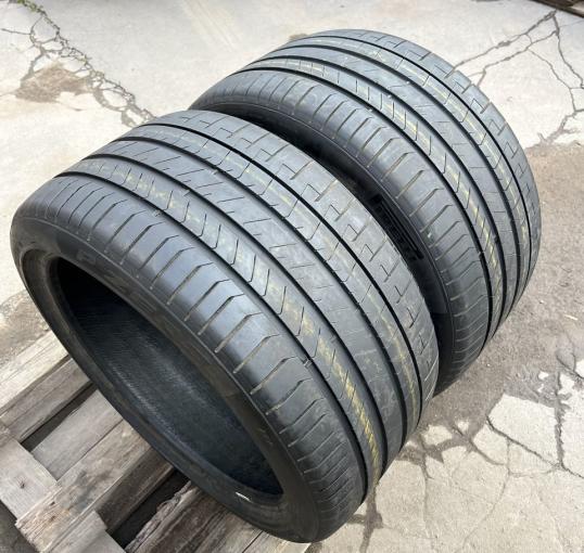 Pirelli P Zero PZ4 295/35 R20