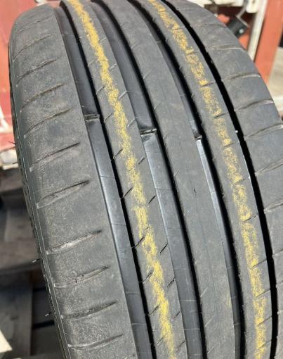 Michelin Pilot Sport 4 255/40 R19