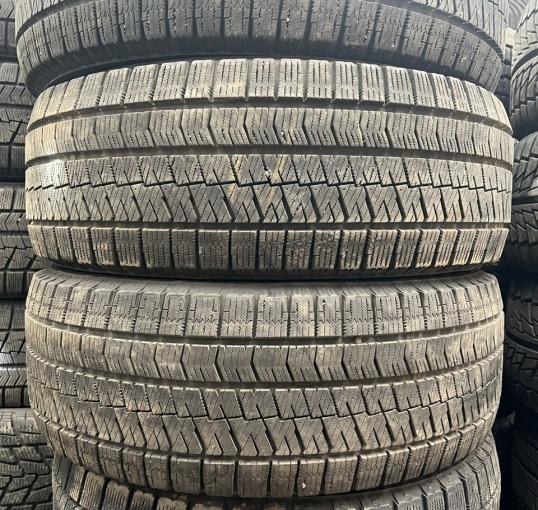 Bridgestone Blizzak VRX2 215/55 R17