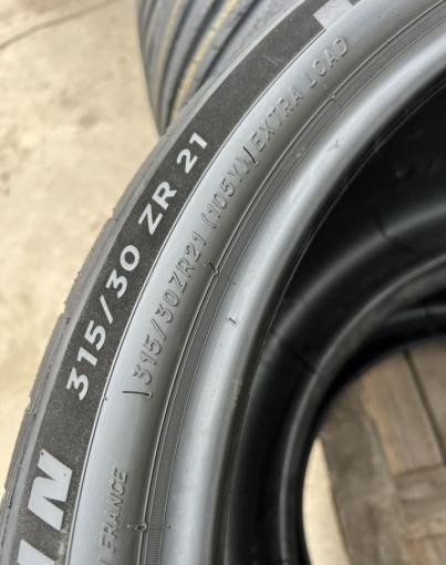 Michelin Pilot Sport Cup 2 315/30 R21