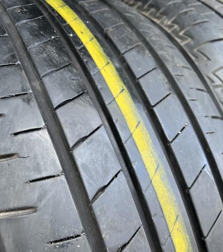 Bridgestone Turanza T005A 215/55 R17