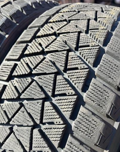 Bridgestone Blizzak DM-V2 235/55 R18