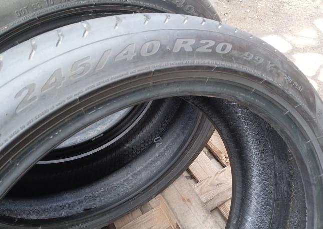 Pirelli P Zero 245/40 R20
