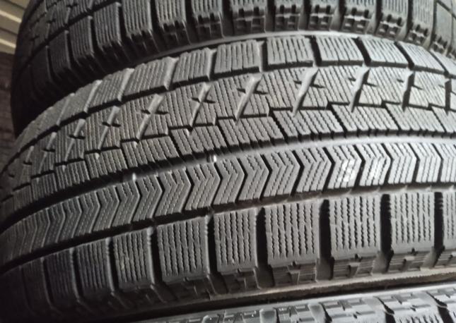 Bridgestone Blizzak VRX 205/60 R16