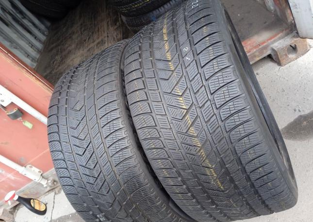 Pirelli Scorpion Winter 325/35 R22