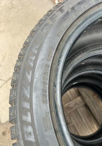 Bridgestone Blizzak RFT 255/50 R19