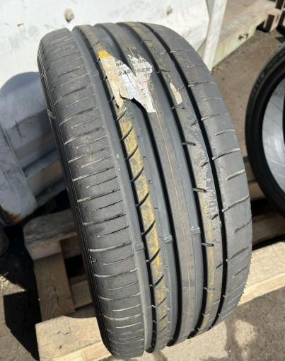 Dunlop SP Sport Maxx 050+ 245/45 R18