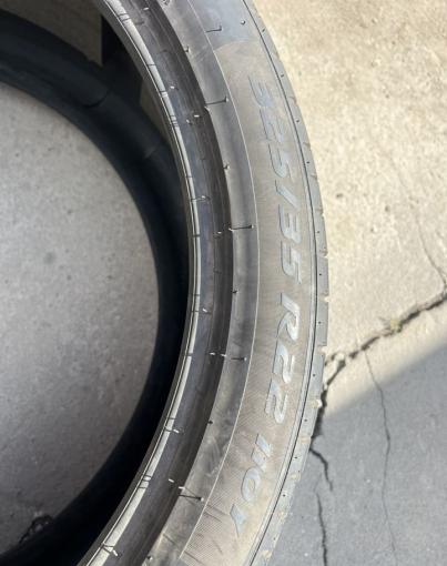 Pirelli P Zero PZ4 285/40 R22 и 325/35 R22