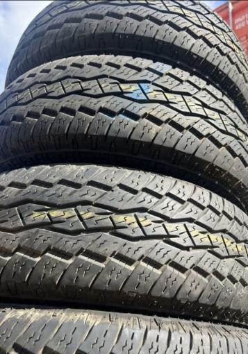 Toyo Open Country A/T Plus 245/65 R17