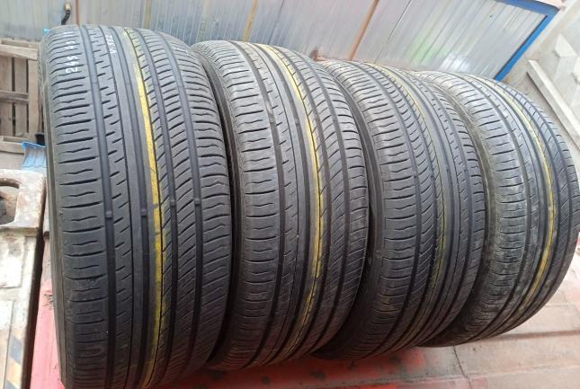 Yokohama Advan dB V552 245/45 R18