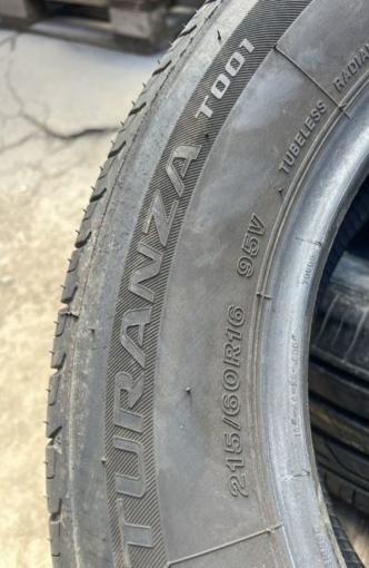 Bridgestone Turanza T001 215/60 R16