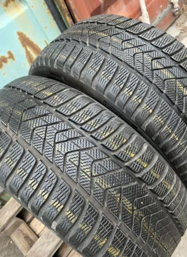 Pirelli Winter Sottozero 3 255/35 R21