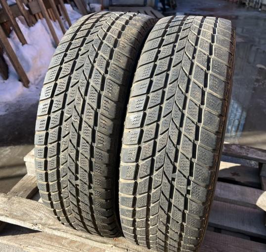 Hankook Winter Radial W400 215/70 R16