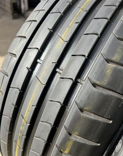 Pirelli P Zero PZ4 225/40 R19