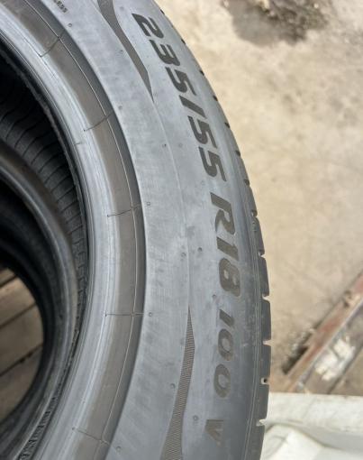 Pirelli P Zero PZ4 235/55 R18