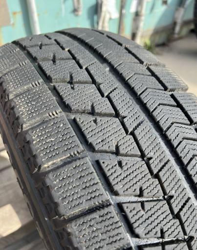 Bridgestone Blizzak VRX 215/65 R16