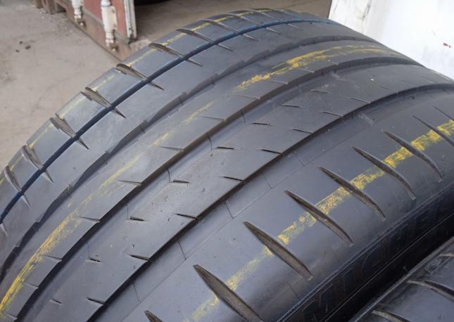 Michelin Pilot Sport 4 S 305/30 R21