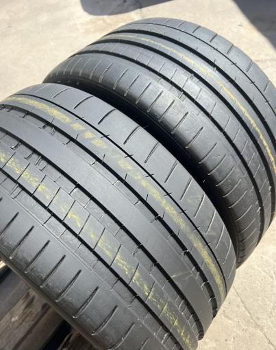 Michelin Pilot Super Sport 265/35 R19