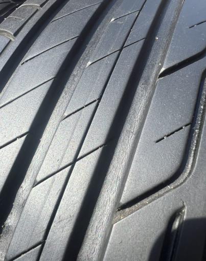 Bridgestone Turanza T001 215/60 R16