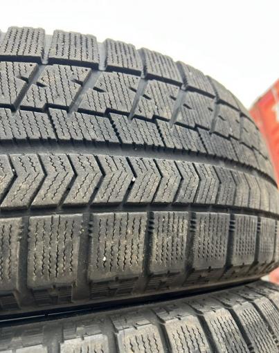 Bridgestone Blizzak VRX 215/60 R16