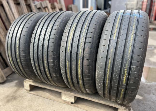 Goodyear EfficientGrip 2 SUV 275/50 R21