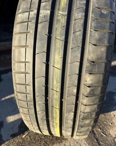 Pirelli P Zero PZ4 245/40 R19