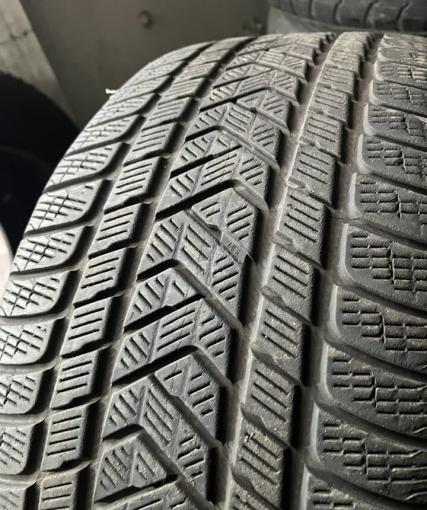 Pirelli Scorpion Winter 285/45 R20