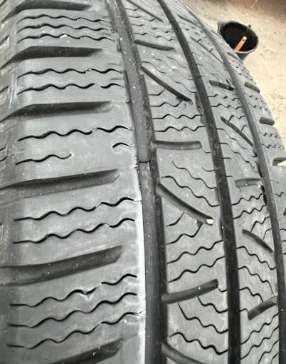 Pirelli Carrier Winter 215/65 R16C