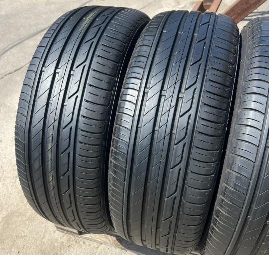 Bridgestone Turanza T001 215/60 R16