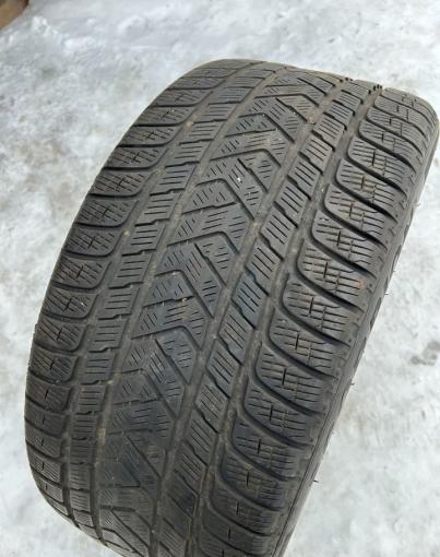 Pirelli Scorpion Winter 295/35 R21