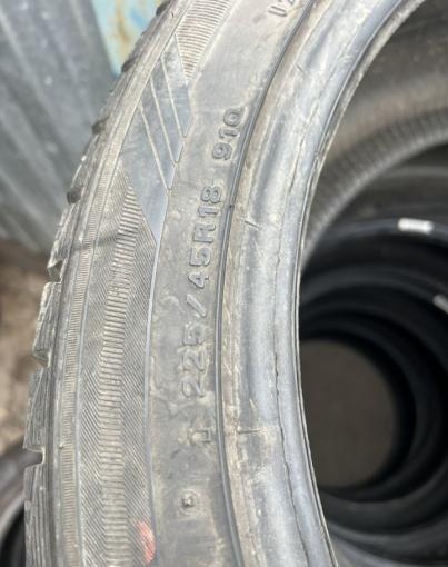 Dunlop DSX-2 225/45 R18