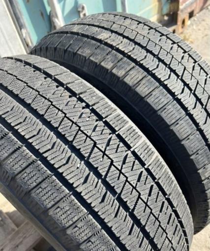 Bridgestone Blizzak VRX2 215/60 R16