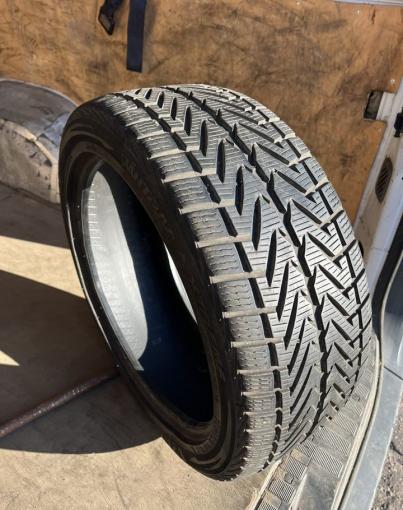 Vredestein Wintrac Xtreme 215/45 R17