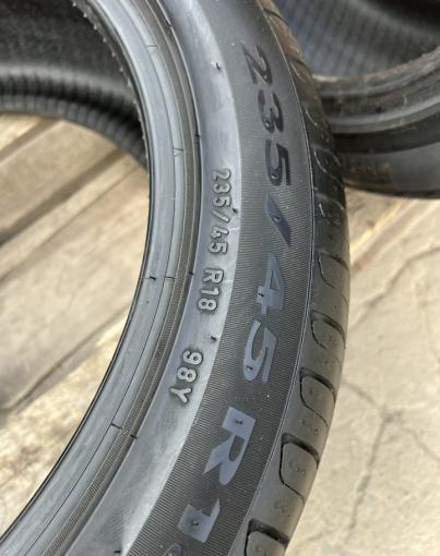 Pirelli Cinturato P7 235/45 R18