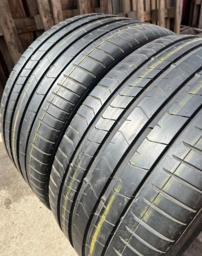 Pirelli P Zero PZ4 315/30 R22