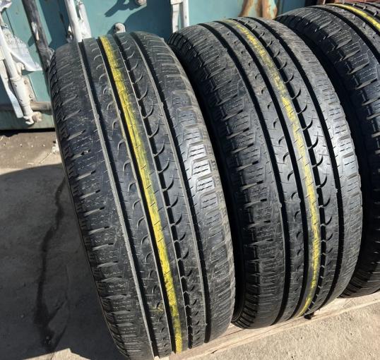 Goodyear EfficientGrip SUV 4x4 245/60 R18