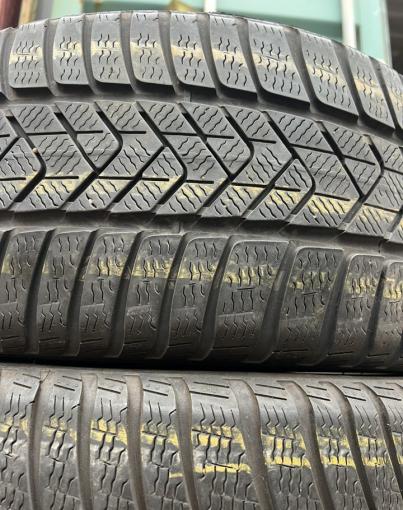 Pirelli Winter Sottozero 3 235/35 R20