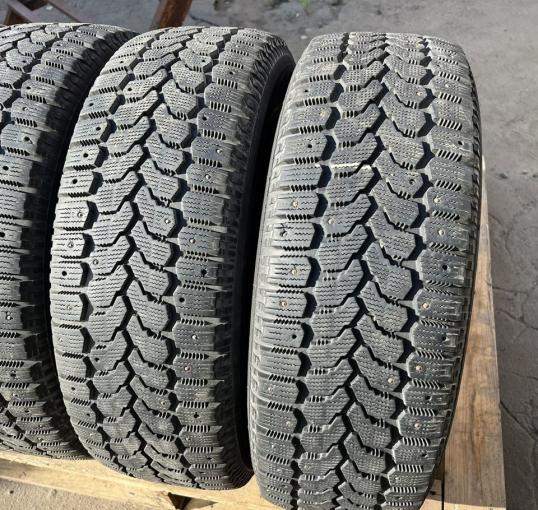 Yokohama Ice Guard F700Z 215/60 R17