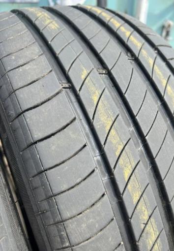 Michelin Primacy 4 245/45 R17