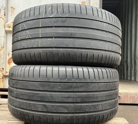 Pirelli P Zero PZ4 275/35 R20